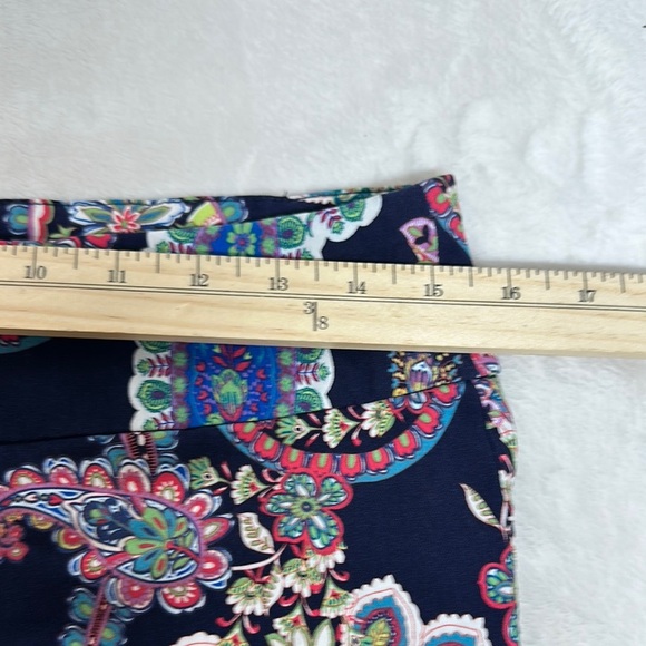 Zac & Rachel Multicolor Paisley Cropped Pants - Picture 6 of 9